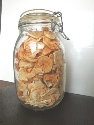 Gedroogde appeltjes, erg lekker om zo te eten, voor in de thee of water, tutti frutti, etc..