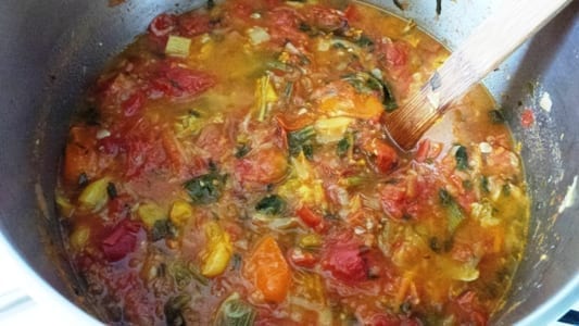 Tomatenmengsel voor saus